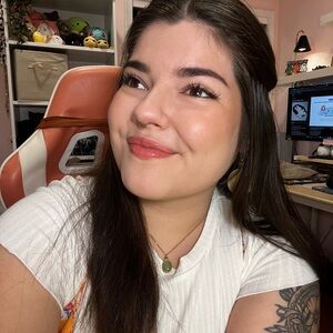 Meet your Posher, Serena